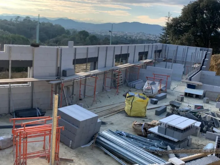 Réalisation d'une villa contemporaine en éléments MAG U à Alès